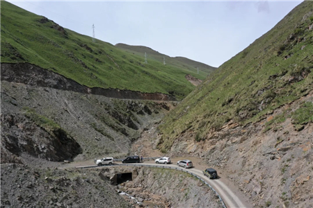 爱心助学阿坝,亿佰特在路上5.webp 爱心助学阿坝,亿佰特在路上5.webp