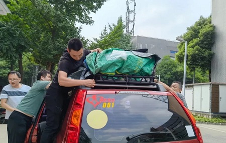 爱心助学阿坝,亿佰特在路上2.webp 爱心助学阿坝,亿佰特在路上2.webp